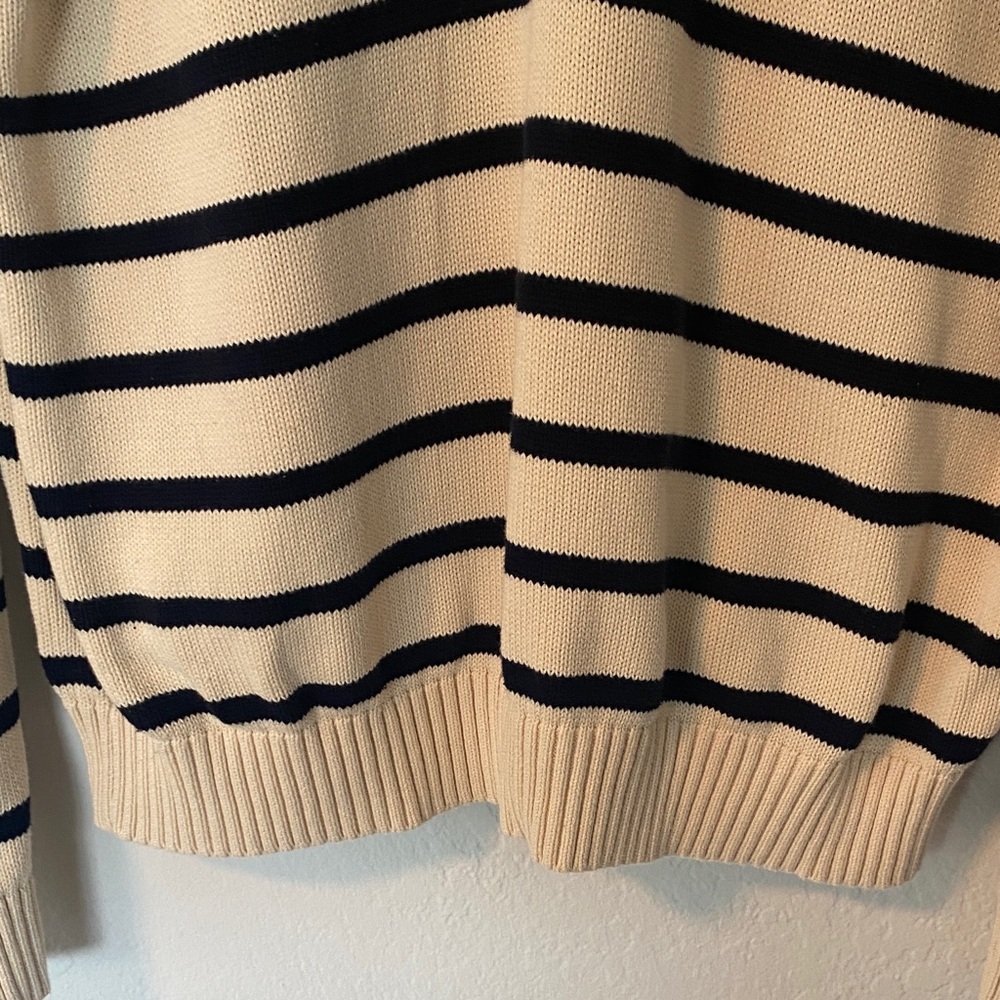 Brandy Melville Aleah Cream and Black  Zip-Up Sweater - Picture 5 of 10